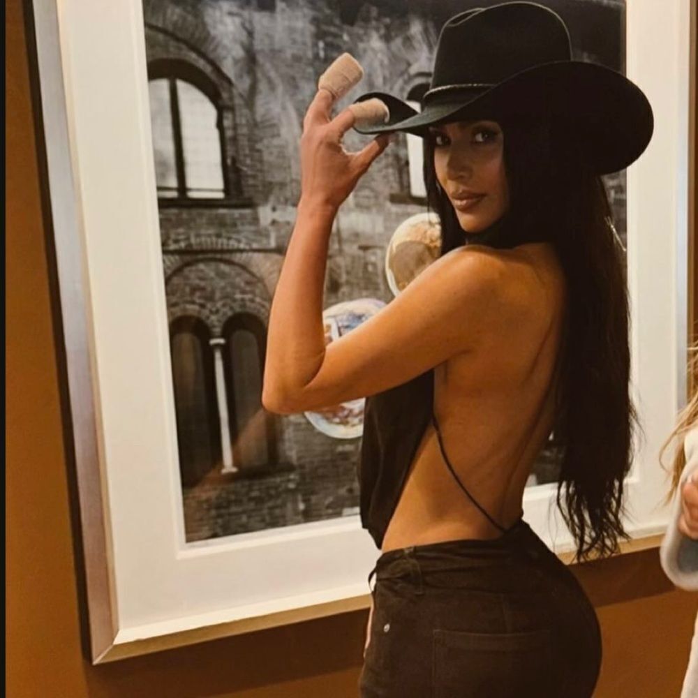 Black  cowboy  hat - Picture 1 of 12